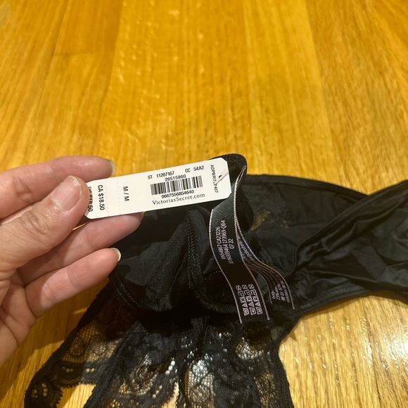 Victoria Secret - Picture 3 of 14